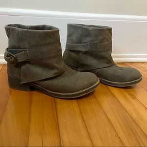 Rocket dog canvas slouch booties size 8.5